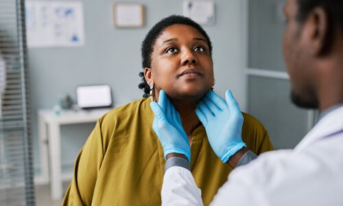 Câncer de cabeça e pescoço: o que é, sintomas, causas e tratamento