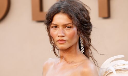 Da trança grega à sombra azul, as belezas de Zendaya que tiraram o fôlego na divulgação de 'A Odisseia'