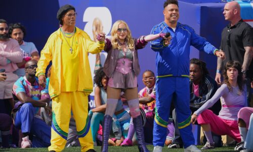 Brasileiro assina styling de Ronaldo em show da final da Copa com Madonna e Ronaldinho Gaúcho