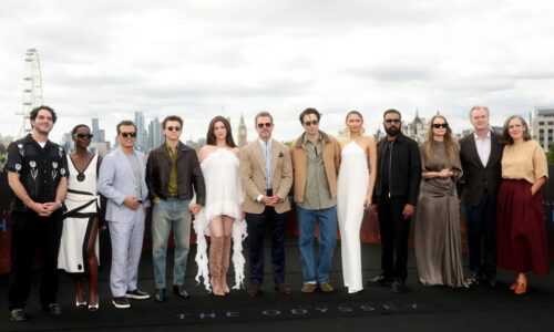 Christopher Nolan não permite que elenco use chinelos confortáveis no set e explica o motivo
