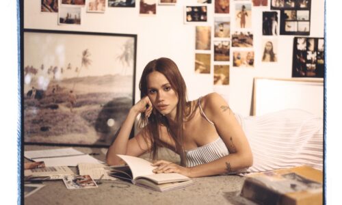 Caia Ramalho lança "Talvez o nosso amor morra num sonho", seu primeiro livro