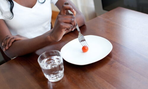 Transtorno alimentar: o que é, sintomas, tipos e tratamento